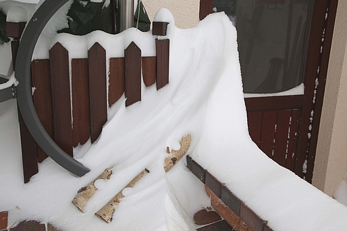 Schneewehen schaffen interessante Objekte