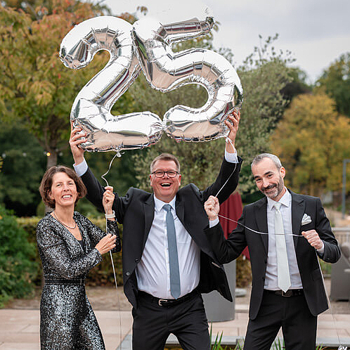 Dr. Elke Radeke, Holger Aisch und Jorge Bernad feiern 25 INCONY