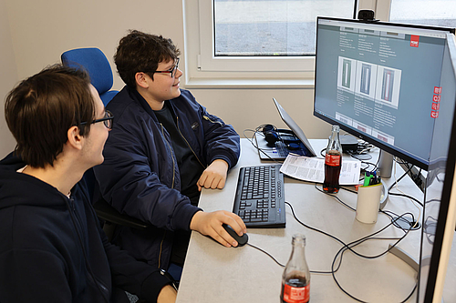 Schüler bei der Arbeit mit der INCONY-Software ANTEROS