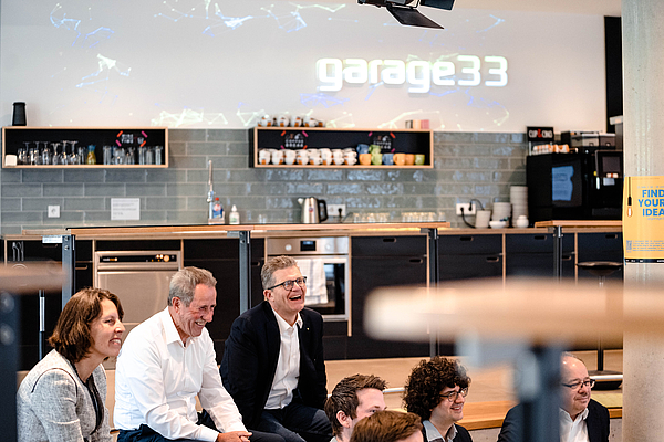 Meeting von garage33