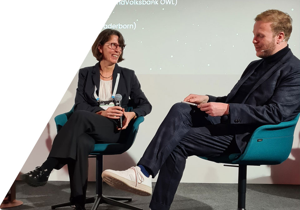 Fr. Dr. Radeke von INCONY bei der Podiumsdiskussion der garage33-Eröffnungsfeierge33 INCONY bei der Podiumsdiskussion der garage33