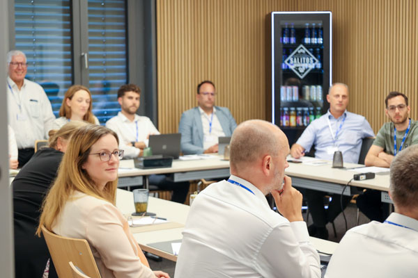 Diskussion über KI-Anwendungen für Produktdaten und Produktberatung